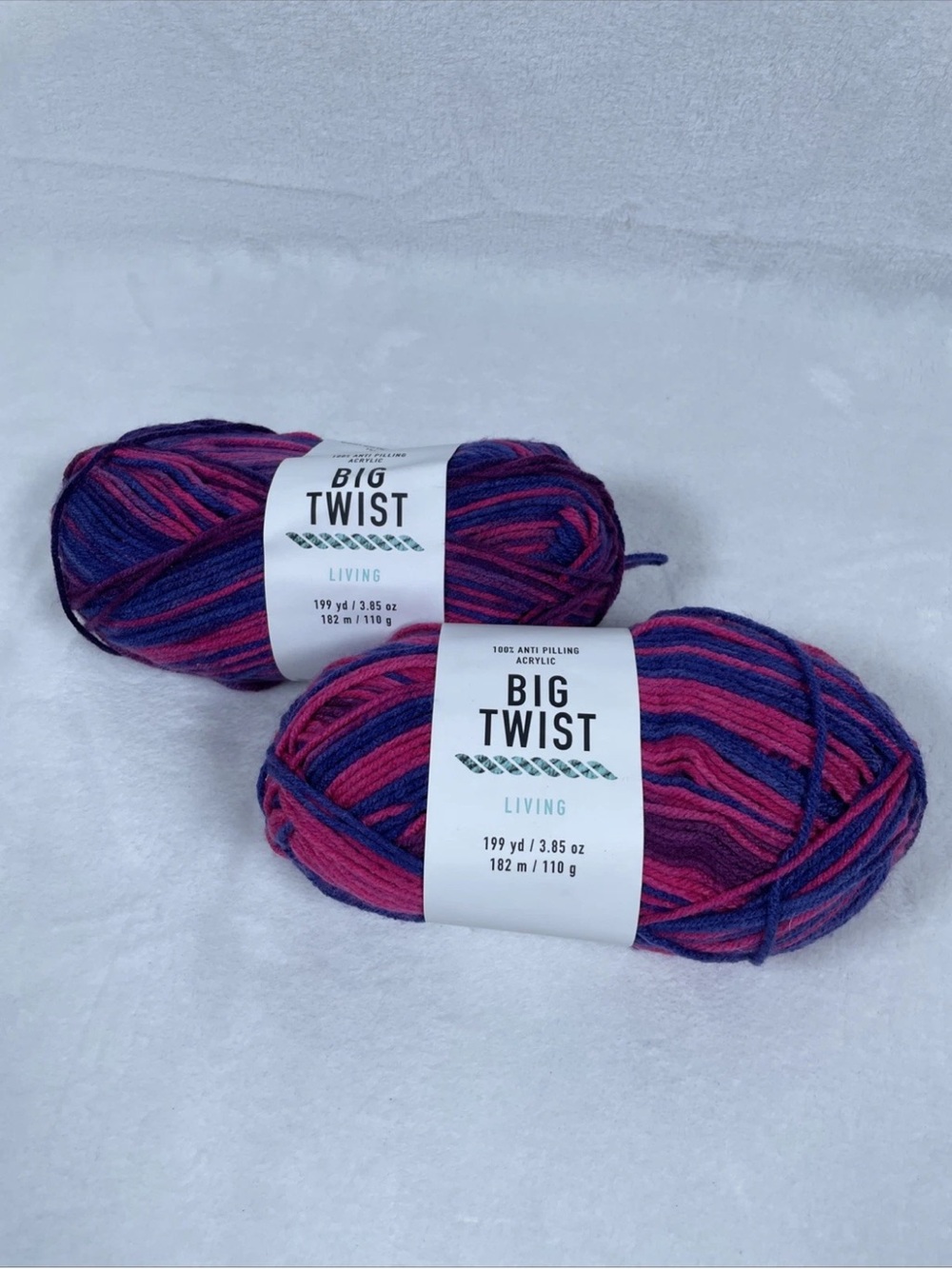 LOT OF 2 Skeins Big Twist Living SERENITY Yarn - 199 Yds/3.85 Oz - Anti Pilling